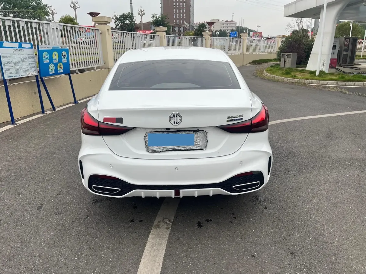 2025 MG 5 1.5T 181HP L4 7DCT,autocango,china used car exporter,china ev exporter,chinese used car exporter,chinese used ev exporter