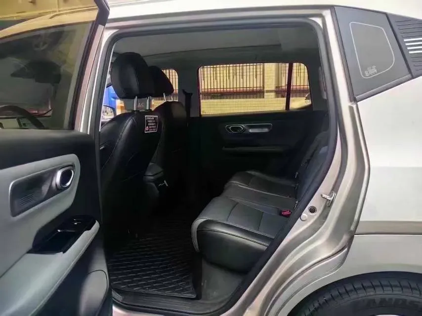 2023 MAXUS Interstellar 2.0T 143HP L4 6AT,autocango,china used car exporter,china ev exporter,chinese used car exporter,chinese used ev exporter