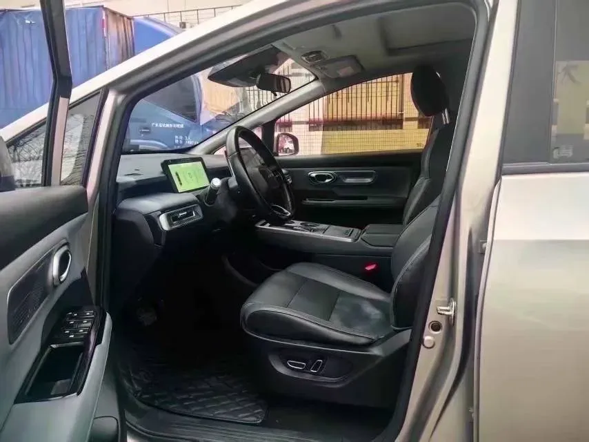 2023 MAXUS Interstellar 2.0T 143HP L4 6AT,autocango,china used car exporter,china ev exporter,chinese used car exporter,chinese used ev exporter