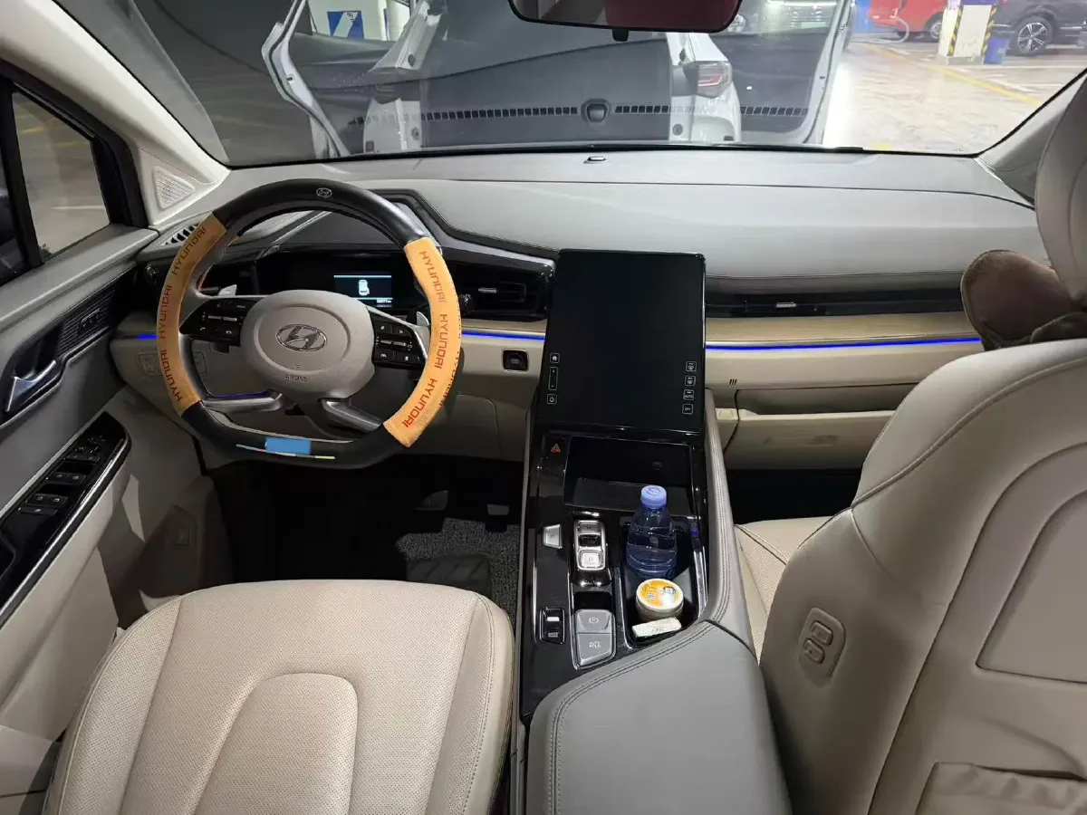 2021 Hyundai Custo 2.0T 236HP L4 8AT,autocango,china used car exporter,china ev exporter,chinese used car exporter,chinese used ev exporter