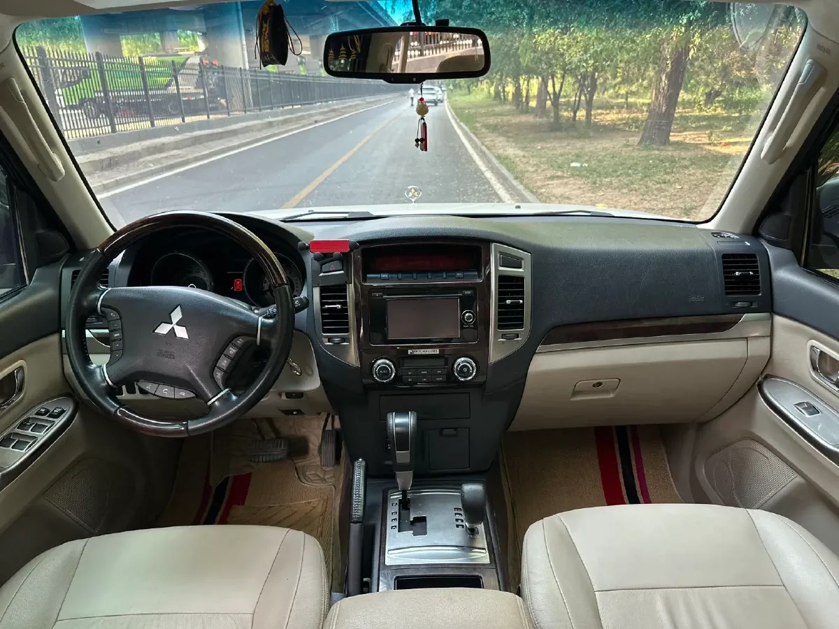 2017 Honda Jade 1.8L 141HP L4 5AT,autocango,china used car exporter,china ev exporter,chinese used car exporter,chinese used ev exporter