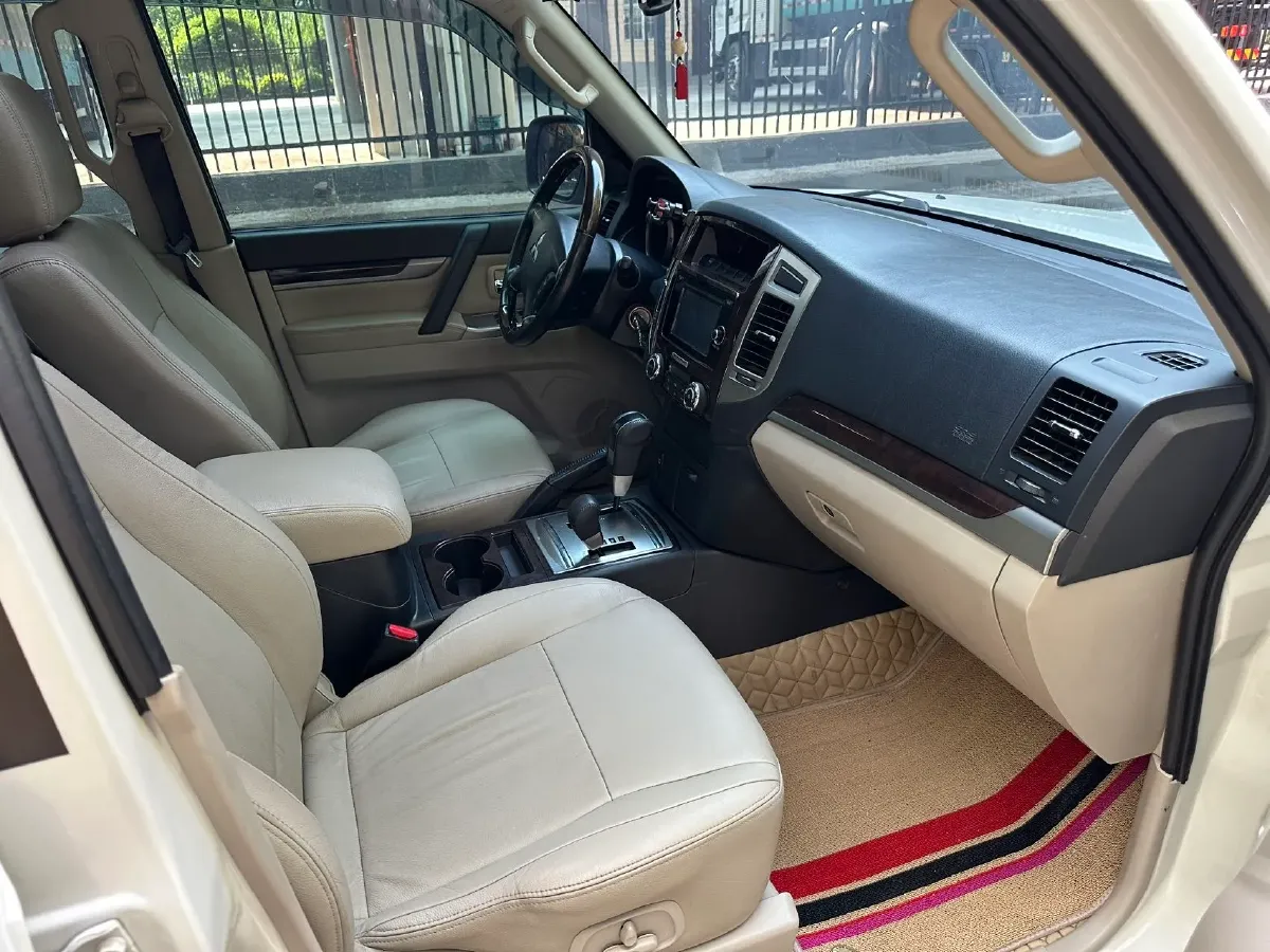 2017 Honda Jade 1.8L 141HP L4 5AT,autocango,china used car exporter,china ev exporter,chinese used car exporter,chinese used ev exporter