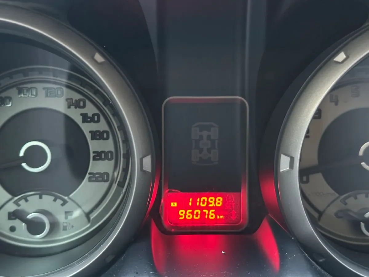 2017 Honda Jade 1.8L 141HP L4 5AT,autocango,china used car exporter,china ev exporter,chinese used car exporter,chinese used ev exporter