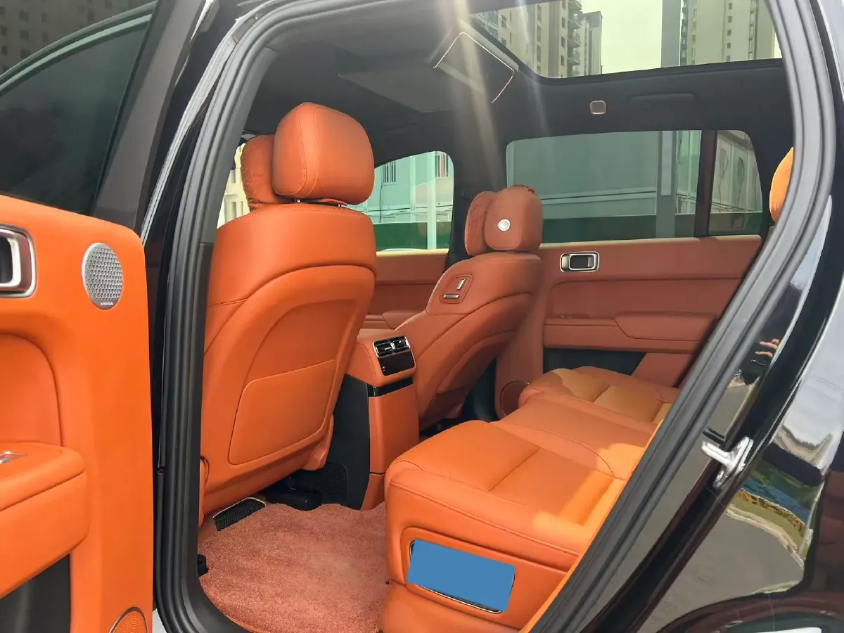 2024 Li L8 Range Extended 154HP REEV 52.3KWH,autocango,china used car exporter,china ev exporter,chinese used car exporter,chinese used ev exporter