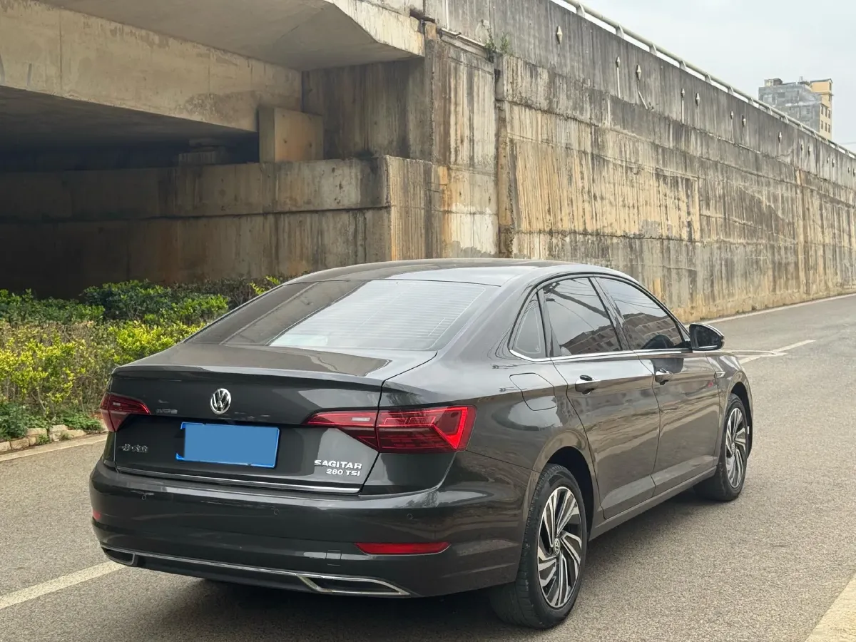 2019 Luxgen Grand 7 MPV 2.0T 188HP L4 6AT,autocango,china used car exporter,china ev exporter,chinese used car exporter,chinese used ev exporter