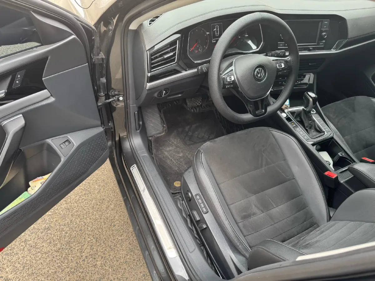 2019 Luxgen Grand 7 MPV 2.0T 188HP L4 6AT,autocango,china used car exporter,china ev exporter,chinese used car exporter,chinese used ev exporter