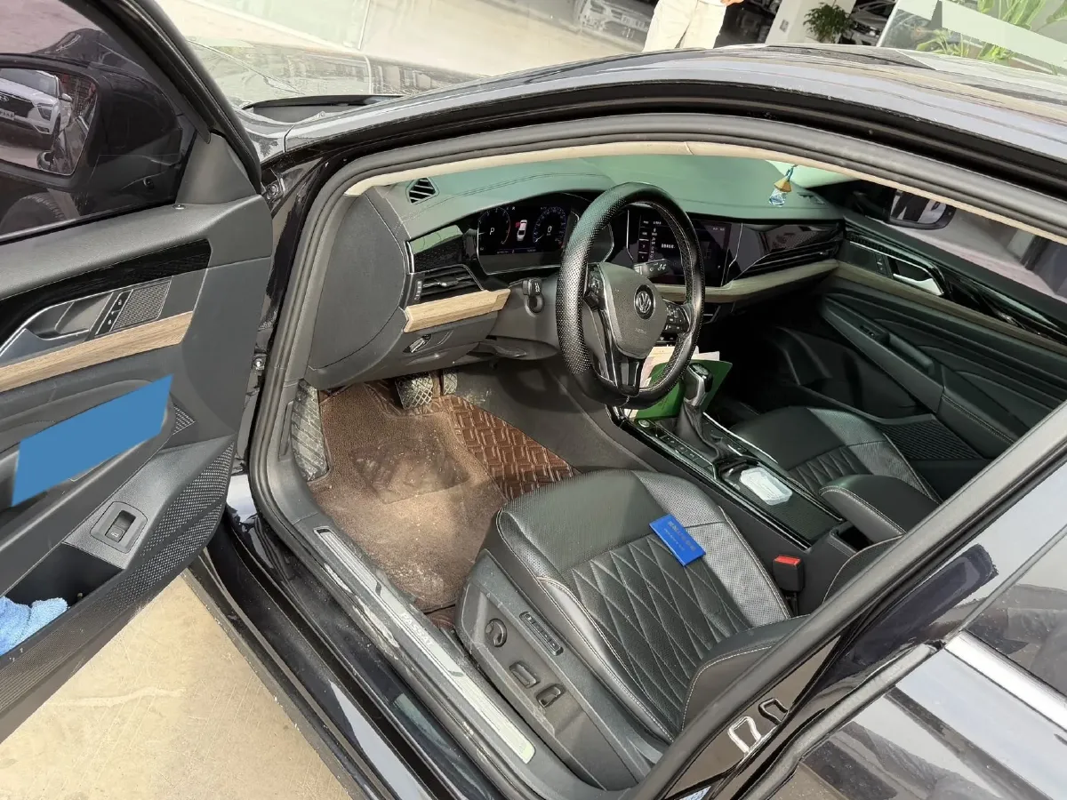 2020 Volkswagen Passat 2.0T 186HP L4 7DCT,autocango,china used car exporter,china ev exporter,chinese used car exporter,chinese used ev exporter