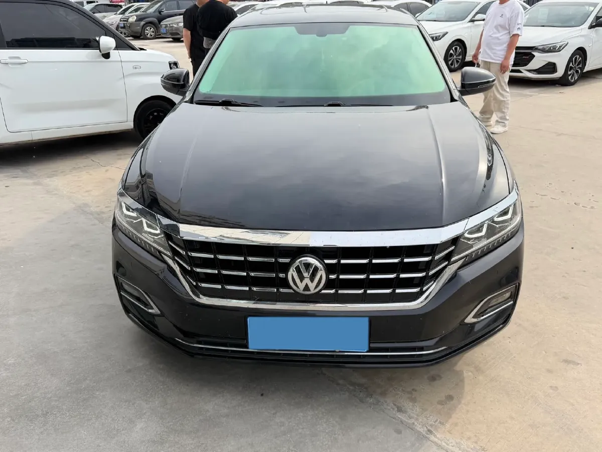 2020 Volkswagen Passat 2.0T 186HP L4 7DCT,autocango,china used car exporter,china ev exporter,chinese used car exporter,chinese used ev exporter