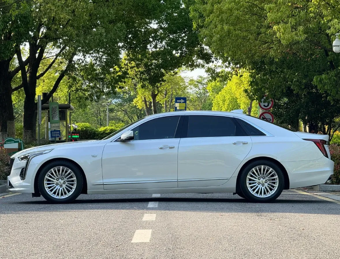 2020 Cadillac CT6 2.0T 241HP L4 10AT,autocango,china used car exporter,china ev exporter,chinese used car exporter,chinese used ev exporter