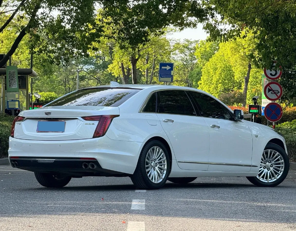 2020 Cadillac CT6 2.0T 241HP L4 10AT,autocango,china used car exporter,china ev exporter,chinese used car exporter,chinese used ev exporter