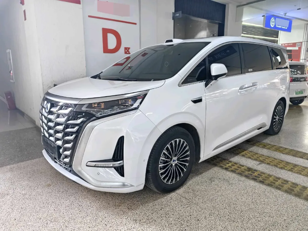2025 Denza D9 1.5T 156HP L4 E-CVT PHEV 40KWH,autocango,china used car exporter,china ev exporter,chinese used car exporter,chinese used ev exporter