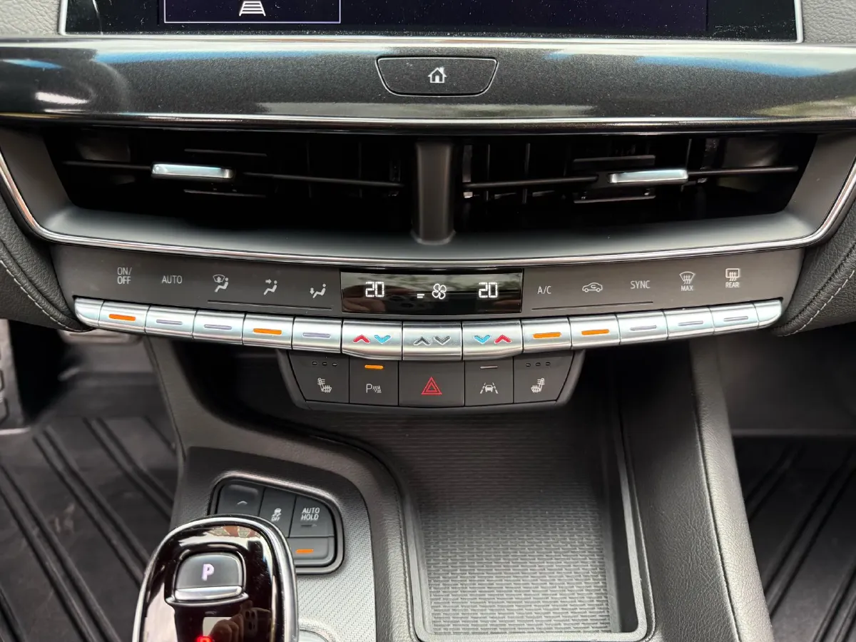 2022 Cadillac CT5 2.0T 237HP L4 10AT,autocango,china used car exporter,china ev exporter,chinese used car exporter,chinese used ev exporter