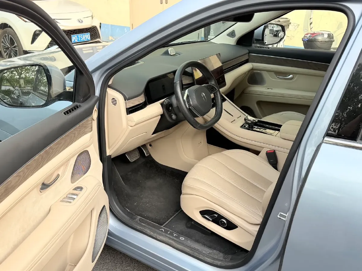 2022 Volvo S60 2.0T 197HP L4 8AT,autocango,china used car exporter,china ev exporter,chinese used car exporter,chinese used ev exporter