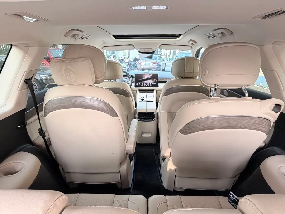 2022 Volvo S60 2.0T 197HP L4 8AT,autocango,china used car exporter,china ev exporter,chinese used car exporter,chinese used ev exporter