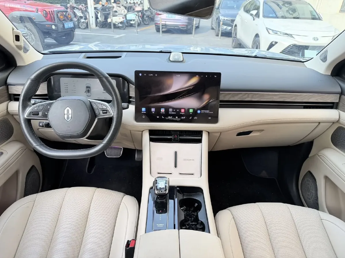 2022 Volvo S60 2.0T 197HP L4 8AT,autocango,china used car exporter,china ev exporter,chinese used car exporter,chinese used ev exporter