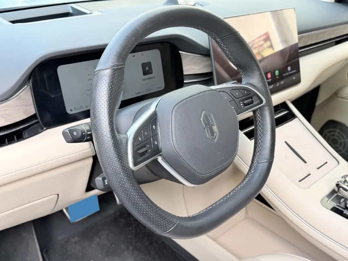 2022 Volvo S60 2.0T 197HP L4 8AT,autocango,china used car exporter,china ev exporter,chinese used car exporter,chinese used ev exporter