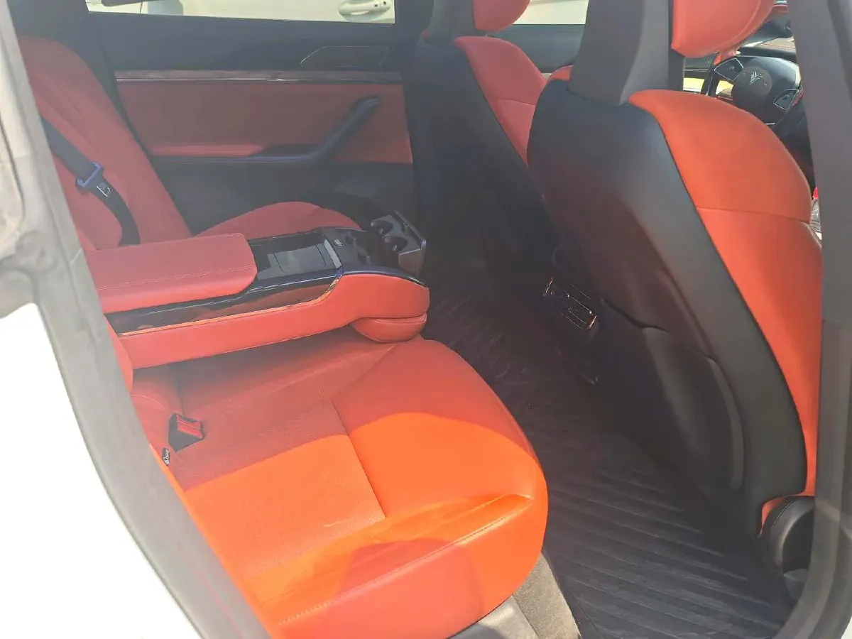 2022 MAXUS D90 Pro 2.0T 218HP L4 8AT,autocango,china used car exporter,china ev exporter,chinese used car exporter,chinese used ev exporter