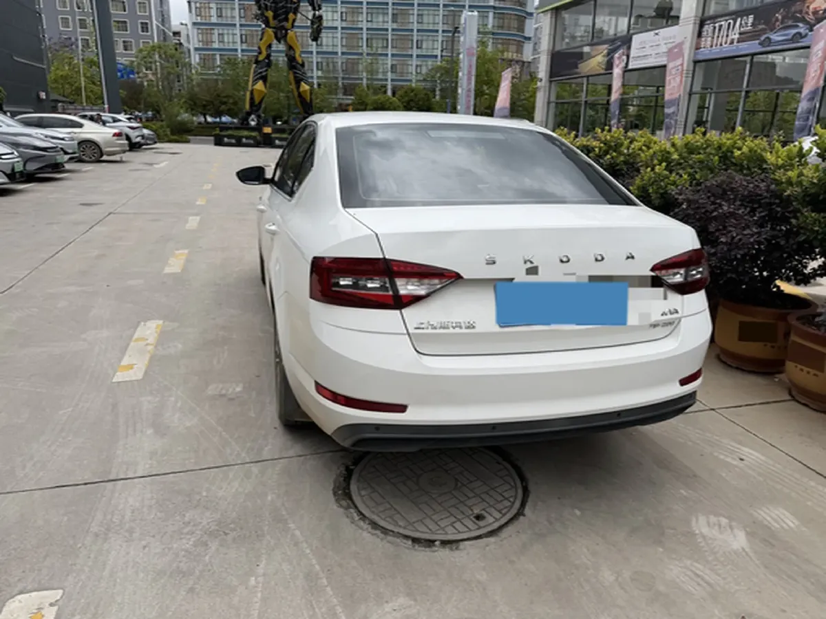 2020 Skoda Octavia 1.2T 116HP L4 7DCT,autocango,china used car exporter,china ev exporter,chinese used car exporter,chinese used ev exporter