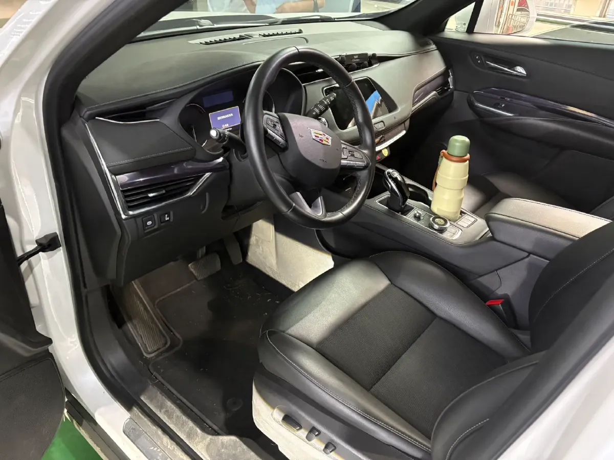 2020 Cadillac XT4 2.0T 241HP L4 9AT,autocango,china used car exporter,china ev exporter,chinese used car exporter,chinese used ev exporter