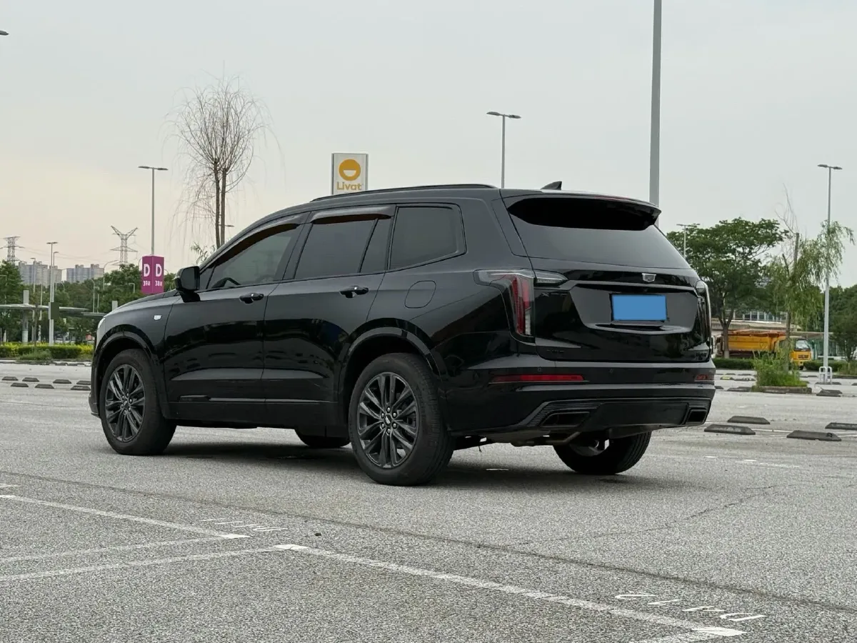 2025 Cadillac XT6 2.0T 237HP L4 9AT,autocango,china used car exporter,china ev exporter,chinese used car exporter,chinese used ev exporter