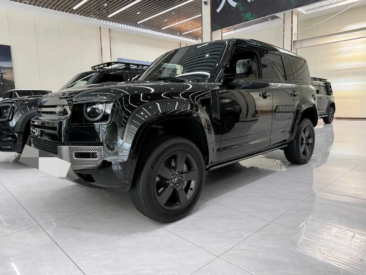 2025 Land Rover Defender 3.0T 400HP L6 8AT,autocango,china used car exporter,china ev exporter,chinese used car exporter,chinese used ev exporter