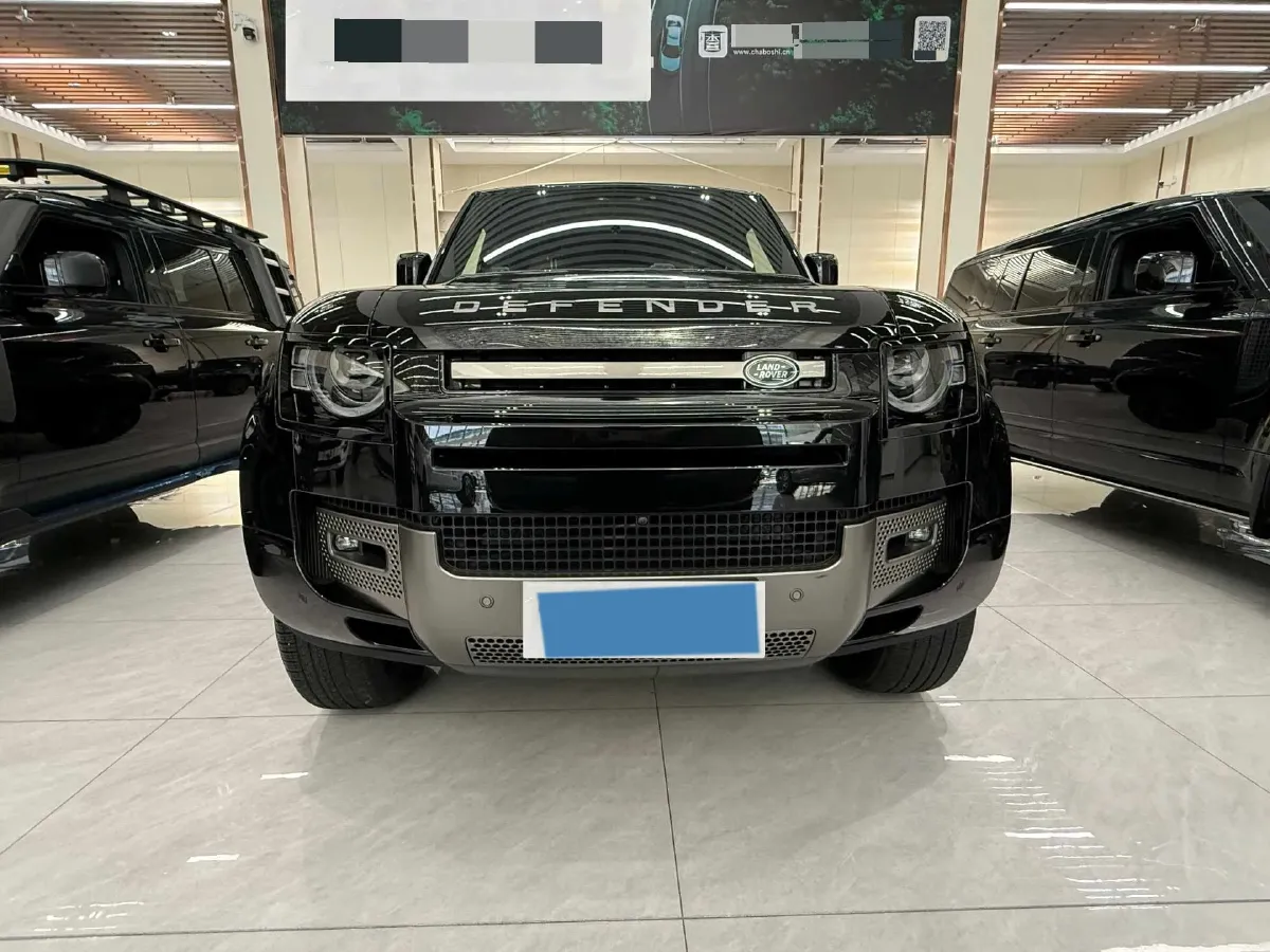 2025 Land Rover Defender 3.0T 400HP L6 8AT,autocango,china used car exporter,china ev exporter,chinese used car exporter,chinese used ev exporter