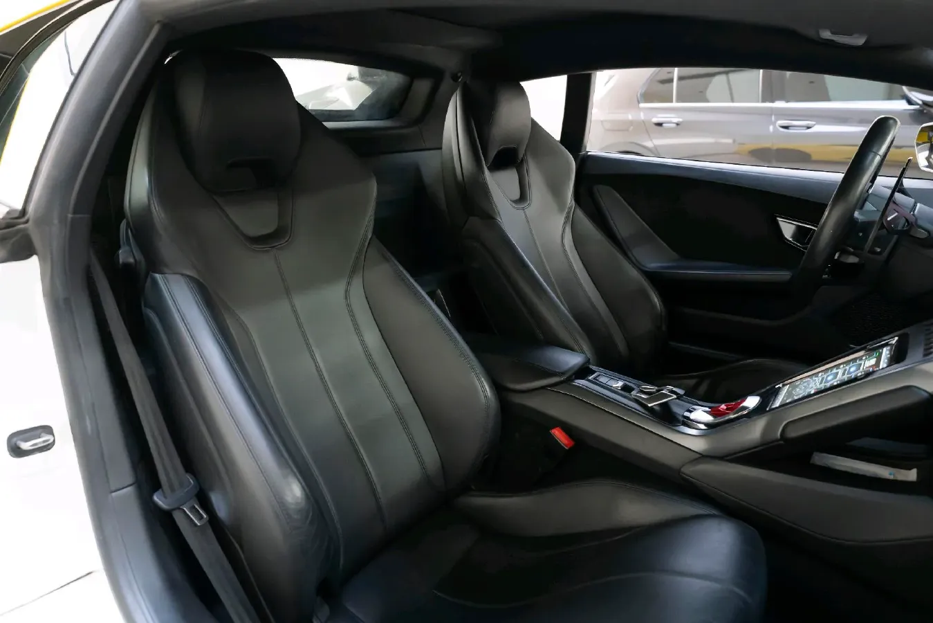 2016 Lamborghini Huracán 5.2L 580HP V10 7DCT,autocango,china used car exporter,china ev exporter,chinese used car exporter,chinese used ev exporter