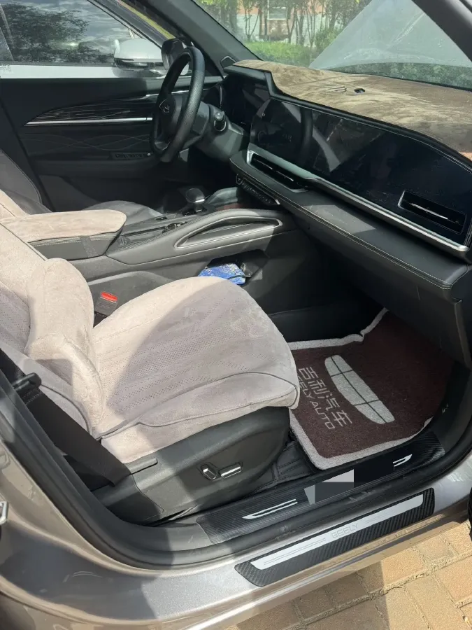 2024 Geely Monjaro 2.0T 238HP L4 8AT,autocango,china used car exporter,china ev exporter,chinese used car exporter,chinese used ev exporter