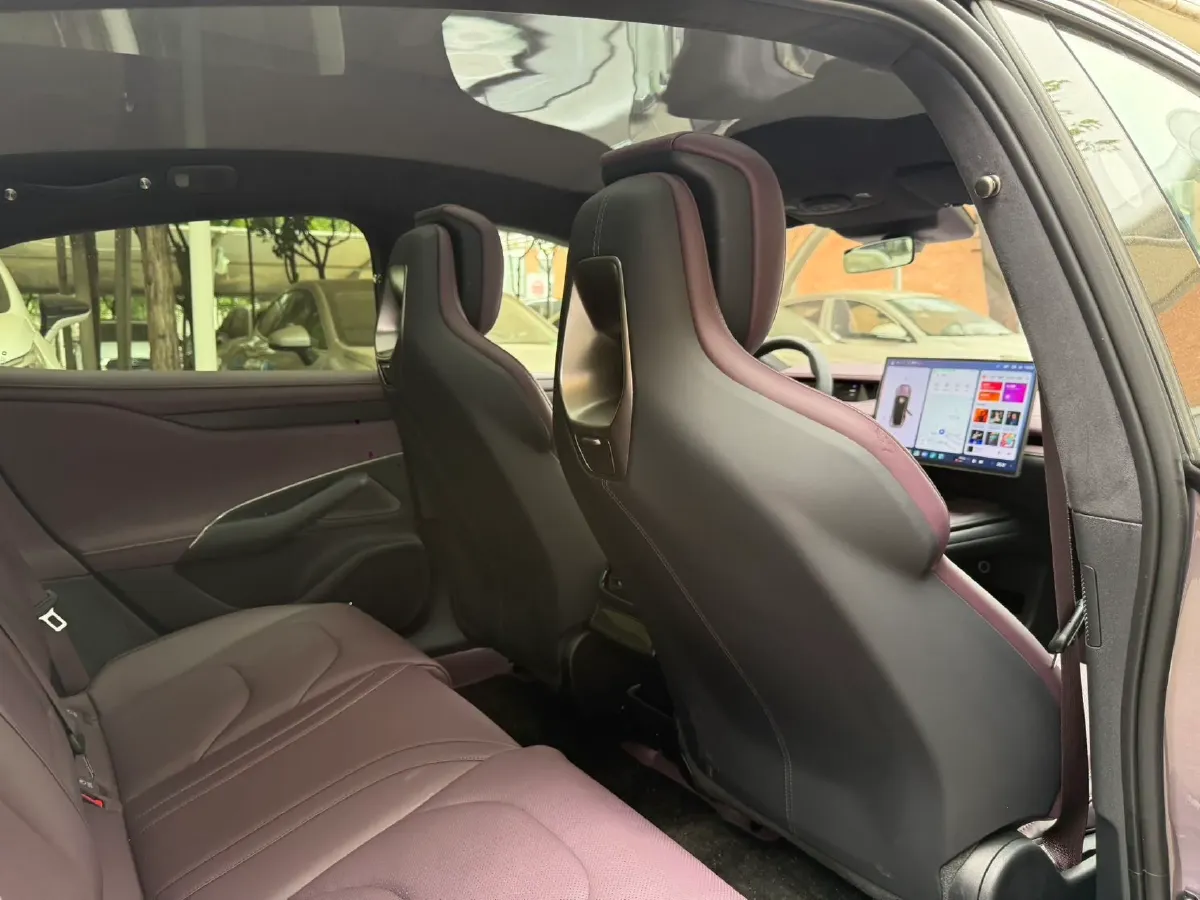 2024 MI SU7 BEV 101KWH,autocango,china used car exporter,china ev exporter,chinese used car exporter,chinese used ev exporter