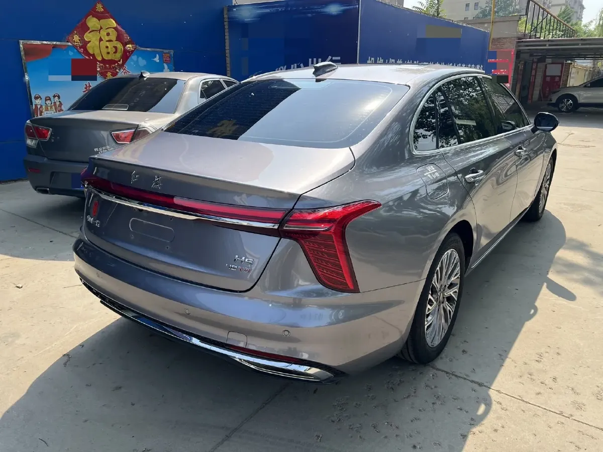 2024 HongQi H5 2.0T 224HP L4 8AT,autocango,china used car exporter,china ev exporter,chinese used car exporter,chinese used ev exporter