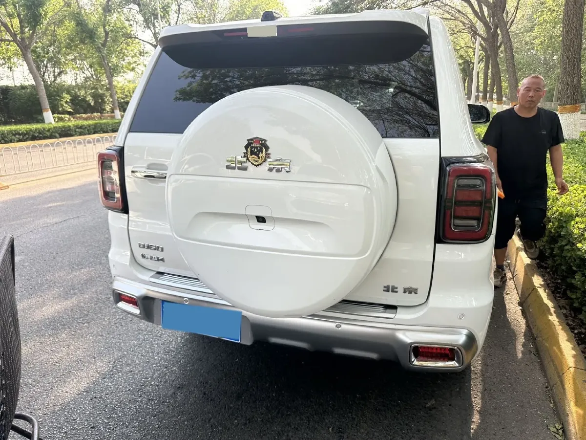 2022 Beijing BJ60 2.0T 267HP L4 8AT,autocango,china used car exporter,china ev exporter,chinese used car exporter,chinese used ev exporter