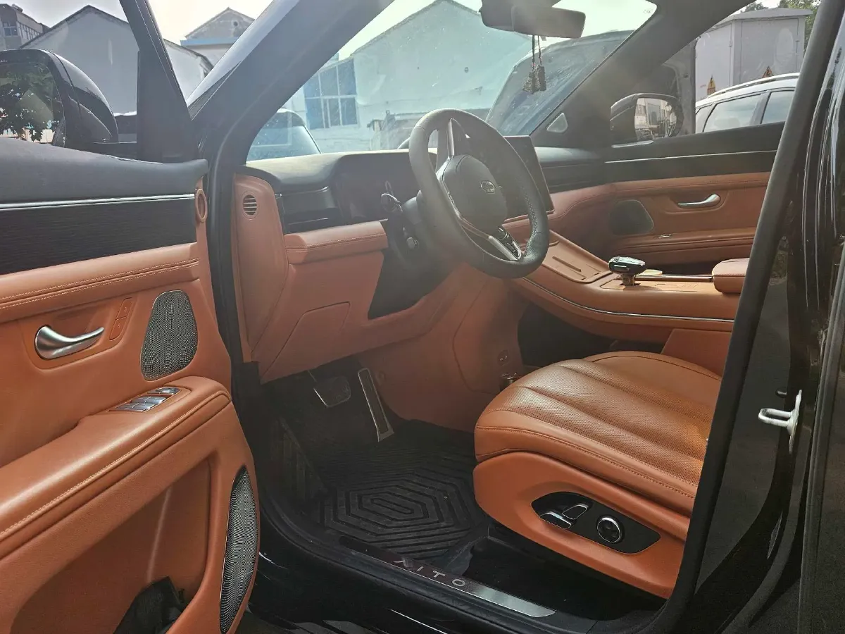 2024 AITO AITO M7 1.5T 152HP L4 REEV 42KWH,autocango,china used car exporter,china ev exporter,chinese used car exporter,chinese used ev exporter