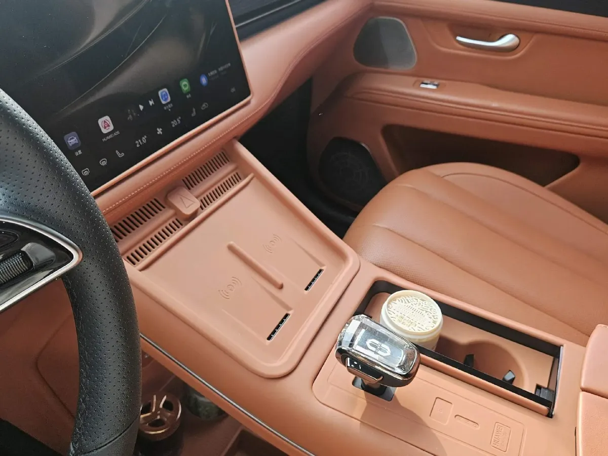 2024 AITO AITO M7 1.5T 152HP L4 REEV 42KWH,autocango,china used car exporter,china ev exporter,chinese used car exporter,chinese used ev exporter