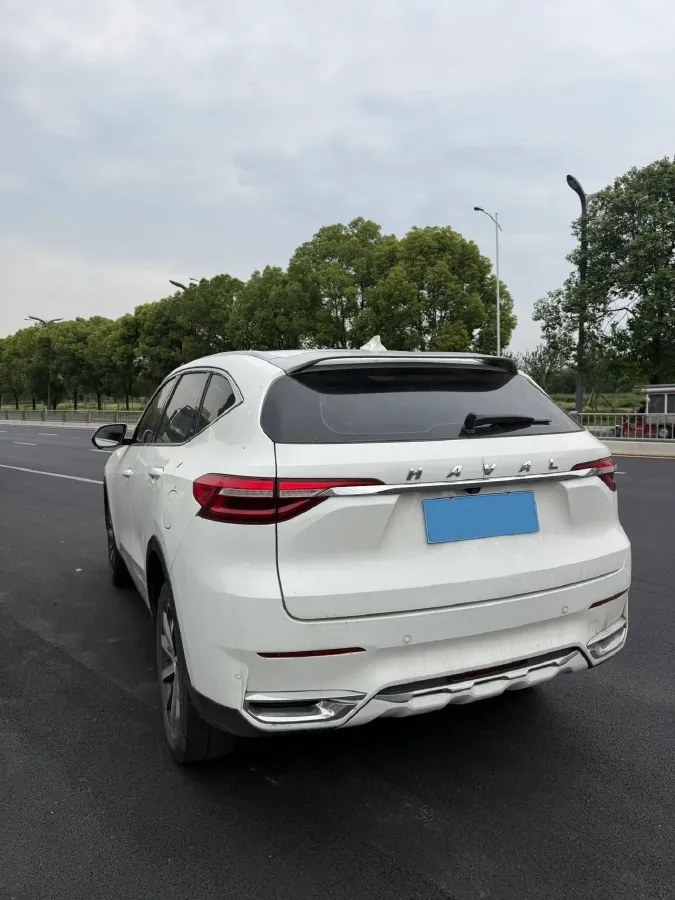 2020 Haval F7 1.5T 169HP L4 7DCT,autocango,china used car exporter,china ev exporter,chinese used car exporter,chinese used ev exporter