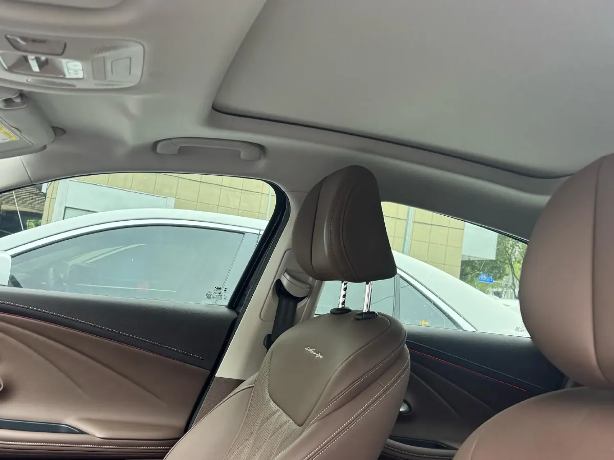 2024 Chery Arrizo 8 2.0T 254HP L4 7DCT,autocango,china used car exporter,china ev exporter,chinese used car exporter,chinese used ev exporter