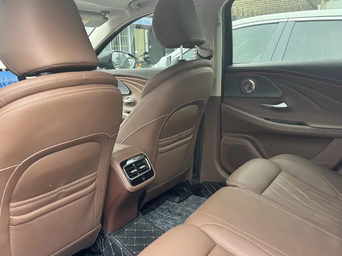 2024 Chery Arrizo 8 2.0T 254HP L4 7DCT,autocango,china used car exporter,china ev exporter,chinese used car exporter,chinese used ev exporter