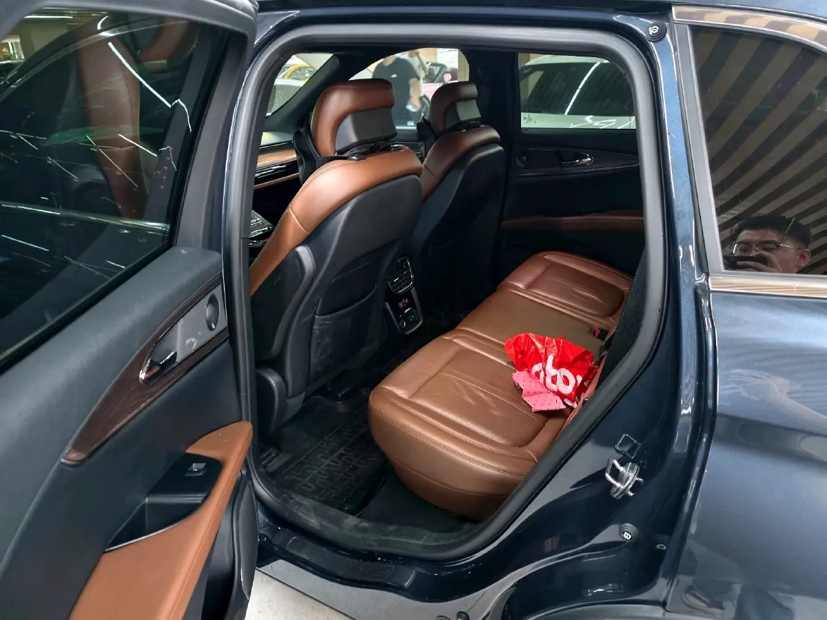 2021 Lincoln Nautilus 2.7T 322HP V6 8AT,autocango,china used car exporter,china ev exporter,chinese used car exporter,chinese used ev exporter
