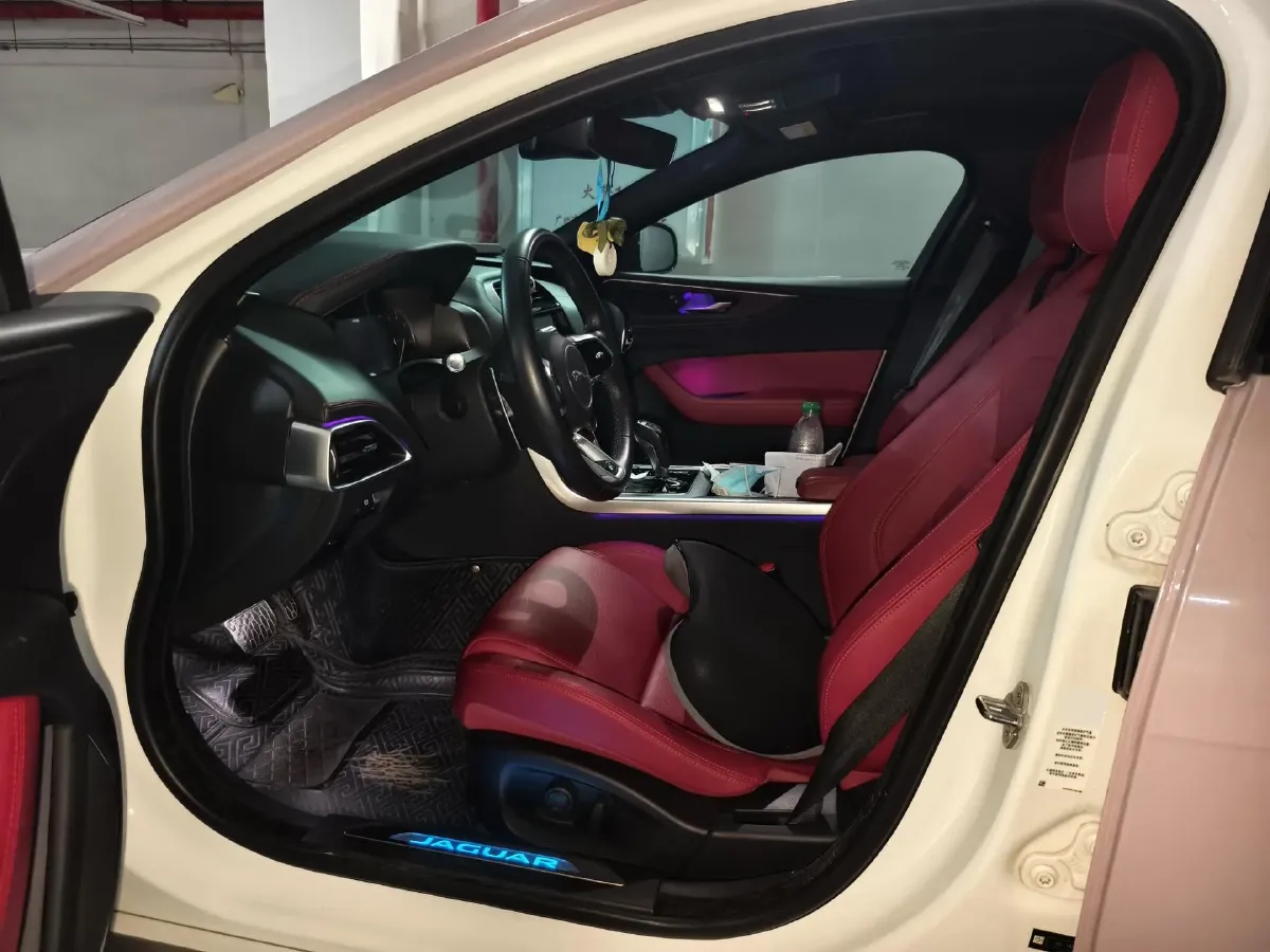 2020 Jaguar XEL 2.0T 200HP L4 8AT,autocango,china used car exporter,china ev exporter,chinese used car exporter,chinese used ev exporter