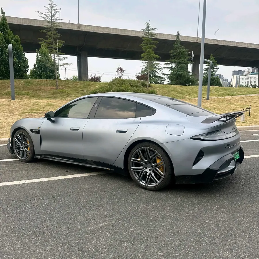 2025 MI SU7 Ultra BEV 93.7KWH,autocango,china used car exporter,china ev exporter,chinese used car exporter,chinese used ev exporter
