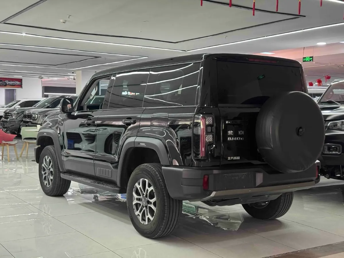 2024 Beijing BJ40 2.0T 245HP L4 8AT,autocango,china used car exporter,china ev exporter,chinese used car exporter,chinese used ev exporter