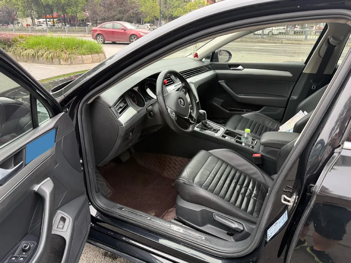 2019 Citroen C6 1.6T 170HP L4 6AT,autocango,china used car exporter,china ev exporter,chinese used car exporter,chinese used ev exporter