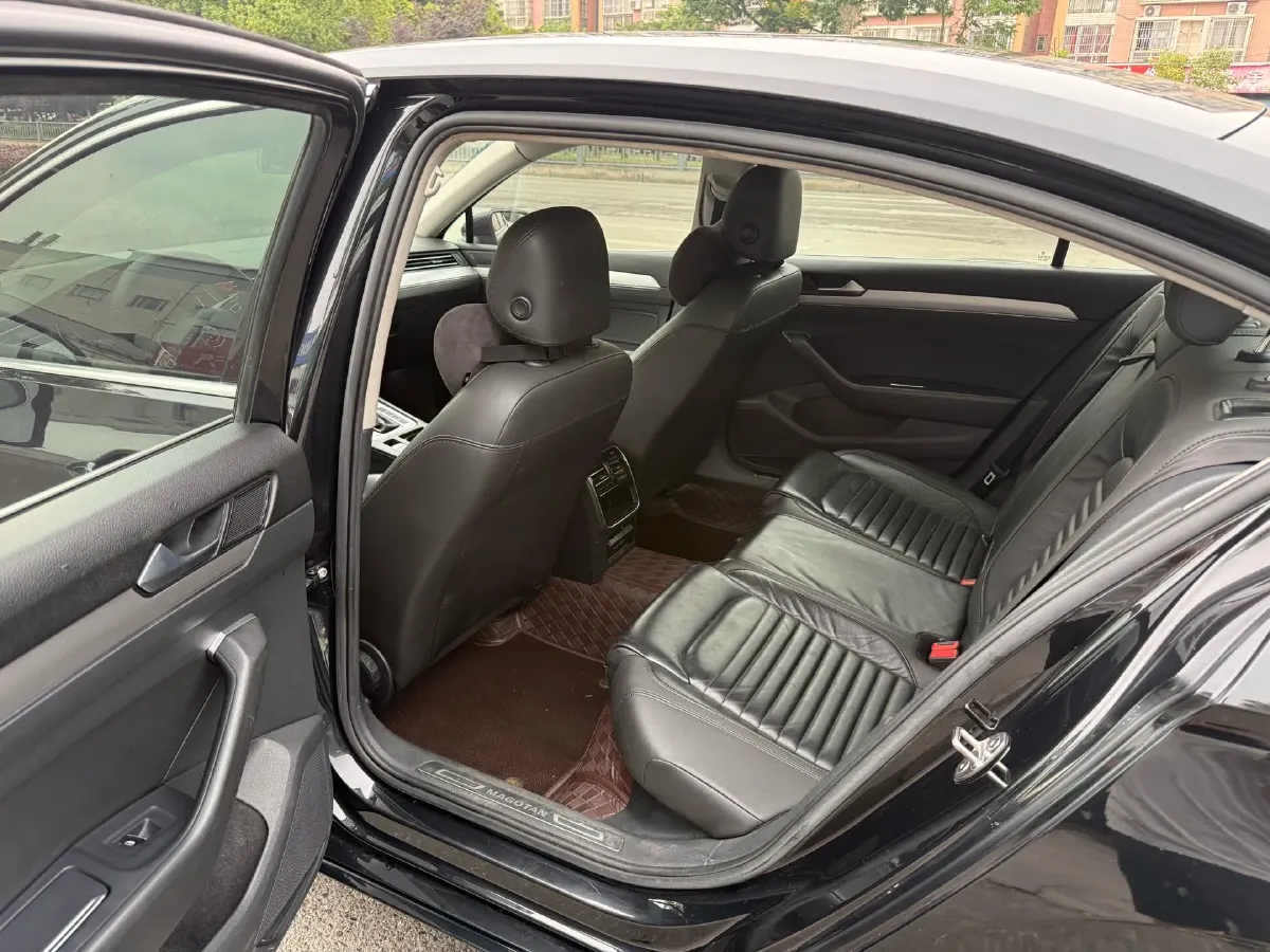 2019 Citroen C6 1.6T 170HP L4 6AT,autocango,china used car exporter,china ev exporter,chinese used car exporter,chinese used ev exporter