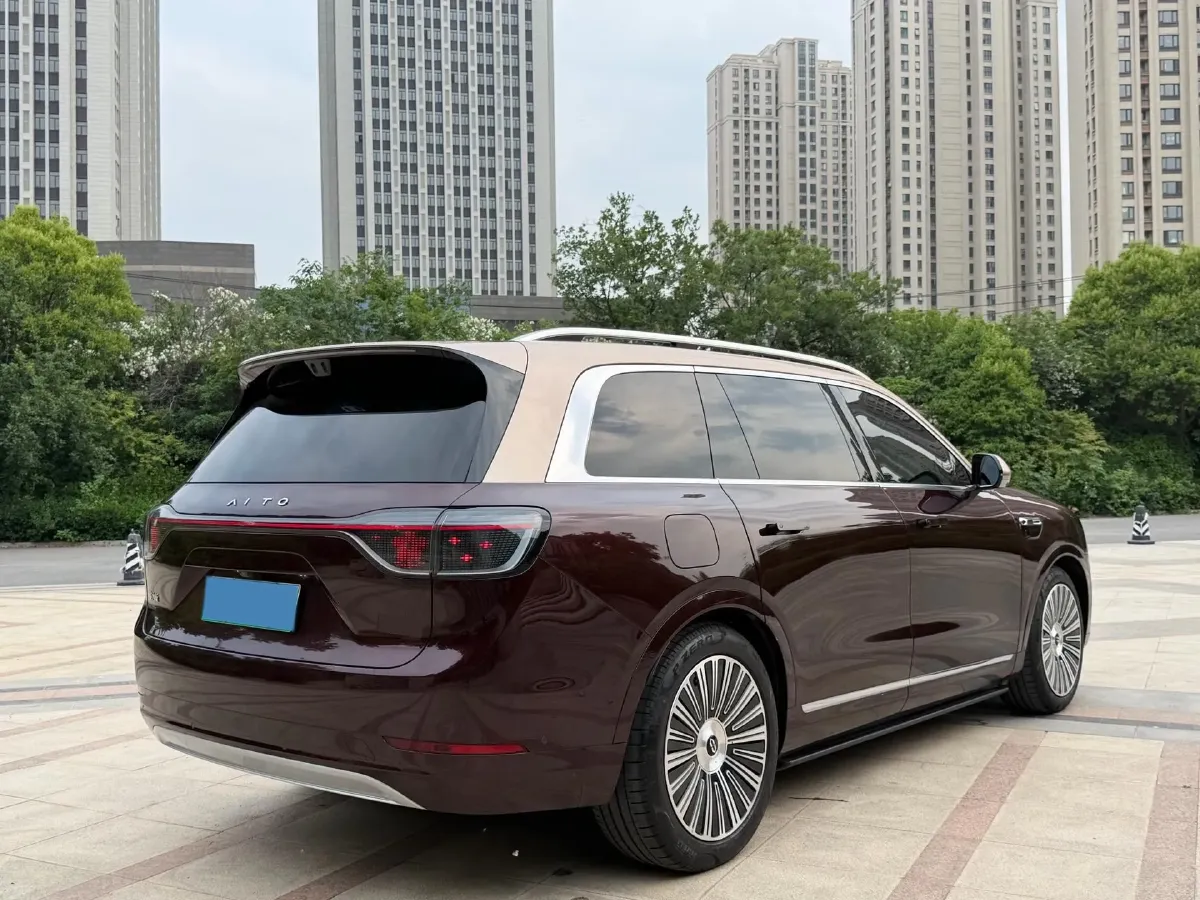 2025 AITO AITO M9 REEV 160HP REEV 52KWH,autocango,china used car exporter,china ev exporter,chinese used car exporter,chinese used ev exporter