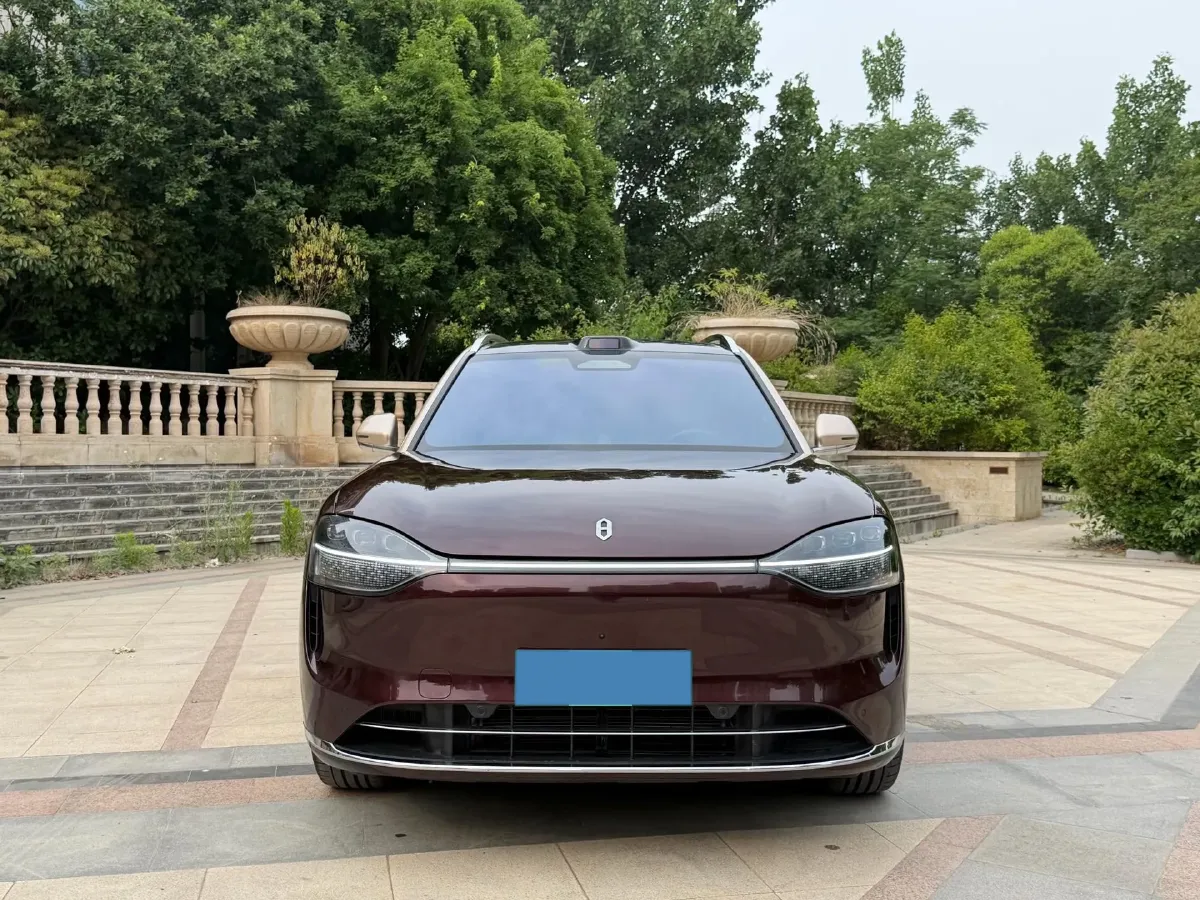 2025 AITO AITO M9 REEV 160HP REEV 52KWH,autocango,china used car exporter,china ev exporter,chinese used car exporter,chinese used ev exporter