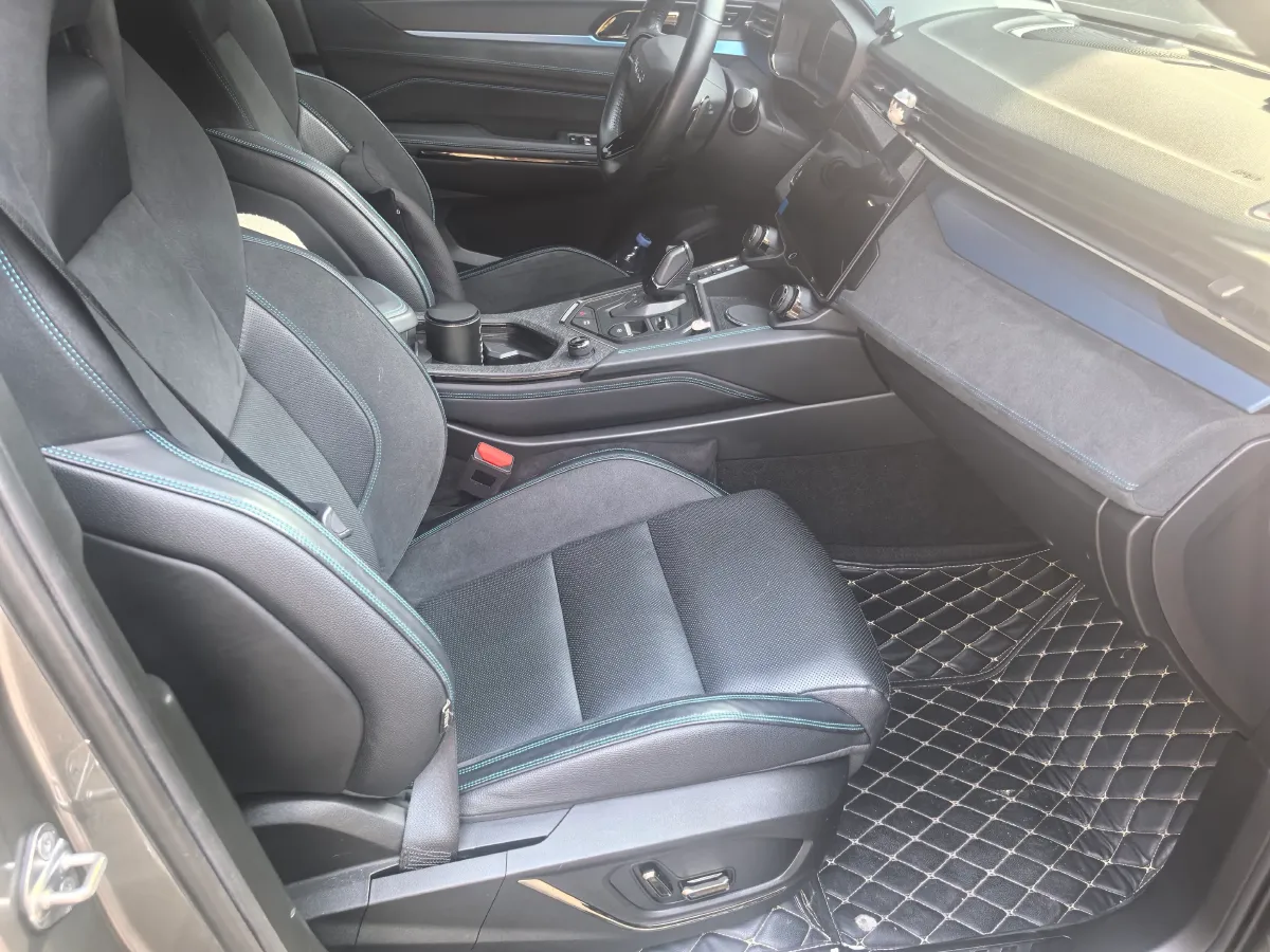 2021 Peugeot 508L 1.6T 200HP L4 8AT PHEV 12KWH,autocango,china used car exporter,china ev exporter,chinese used car exporter,chinese used ev exporter