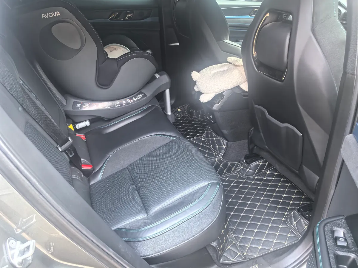 2021 Peugeot 508L 1.6T 200HP L4 8AT PHEV 12KWH,autocango,china used car exporter,china ev exporter,chinese used car exporter,chinese used ev exporter