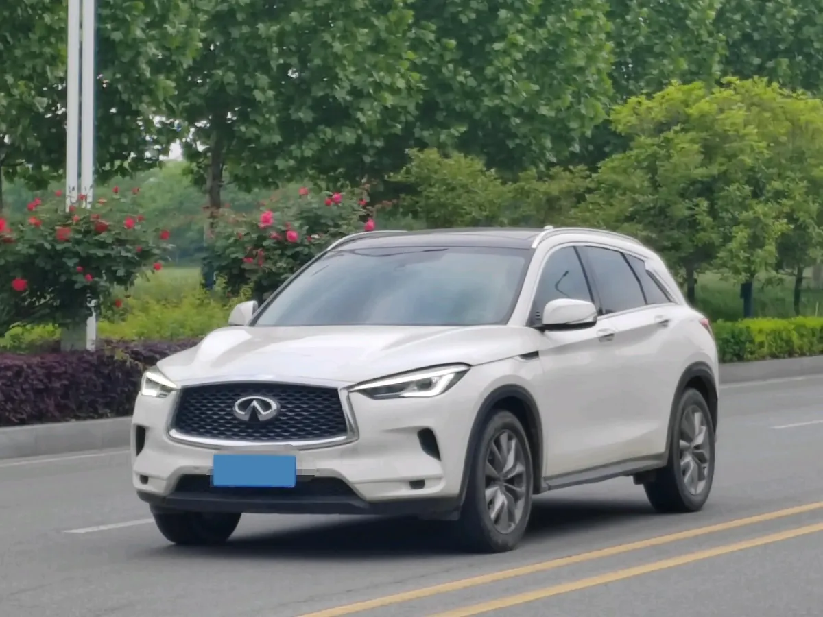 2022 Infiniti QX50 2.0T 261HP L4 CVT,autocango,china used car exporter,china ev exporter,chinese used car exporter,chinese used ev exporter