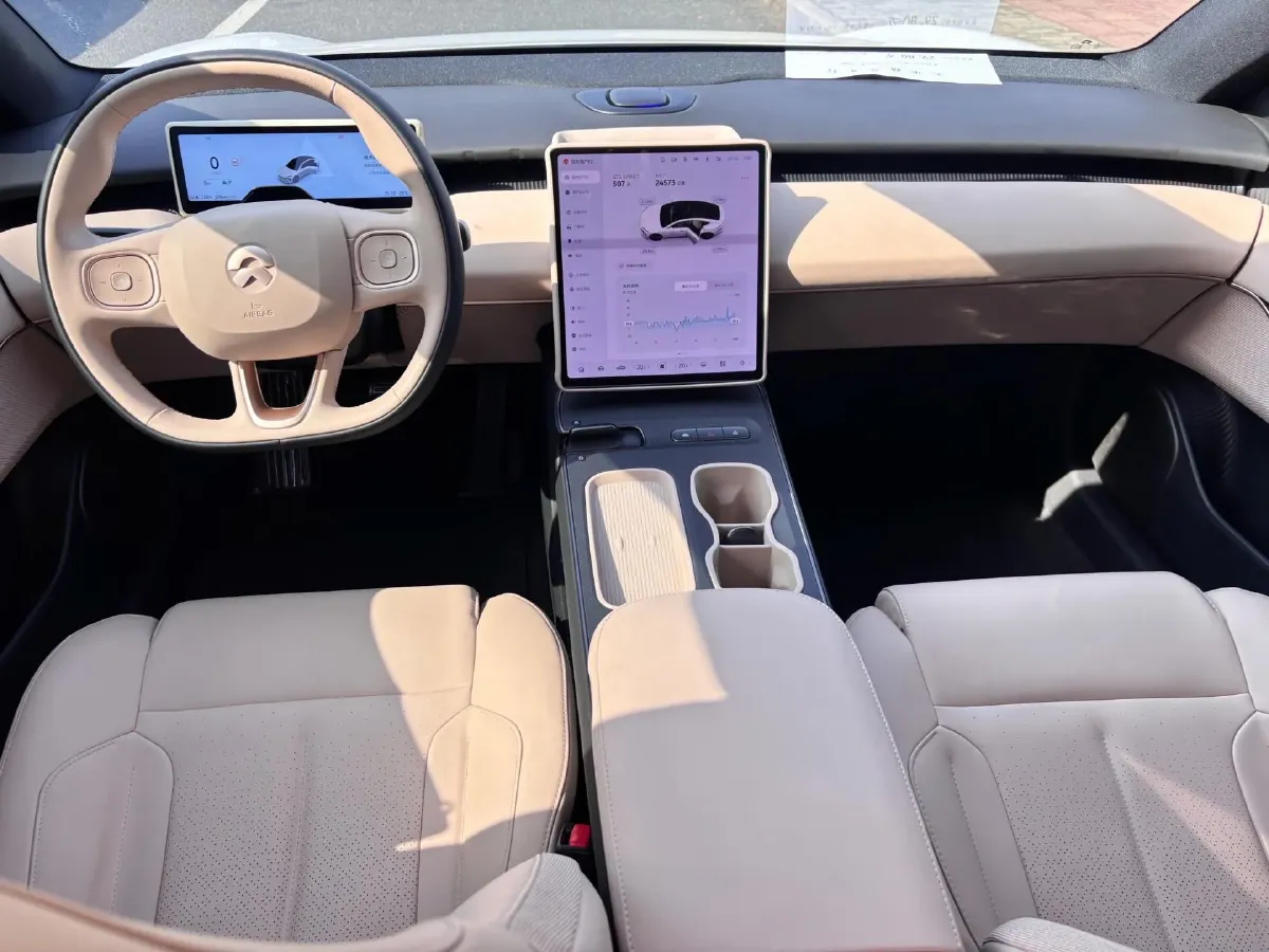 2024 NIO ET5 BEV 75KWH,autocango,china used car exporter,china ev exporter,chinese used car exporter,chinese used ev exporter