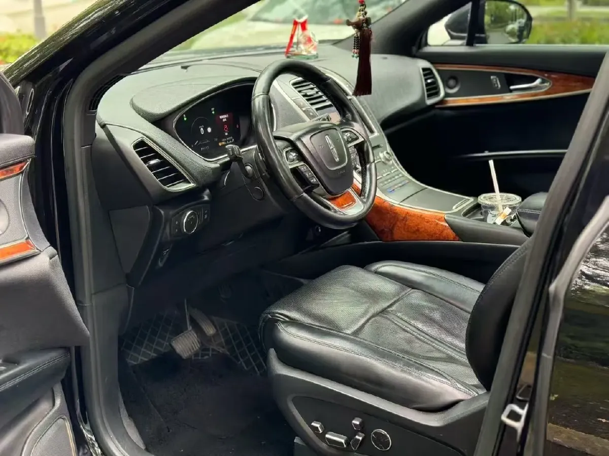 2020 Nautilus 2.7T 322HP V6 8AT,autocango,china used car exporter,china ev exporter,chinese used car exporter,chinese used ev exporter