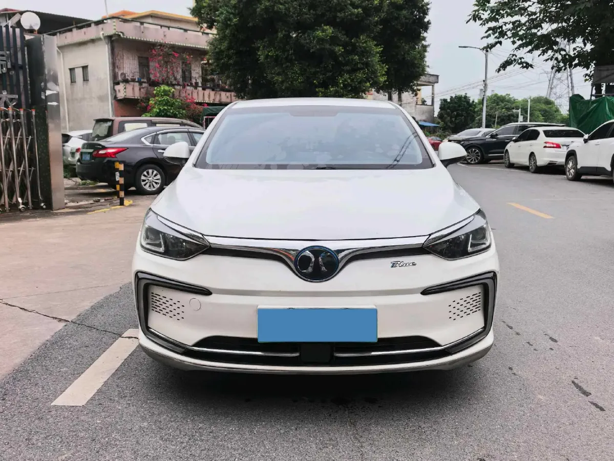 2018 BeiJing Auto EU5 BEV 53.66KWH,autocango,china used car exporter,china ev exporter,chinese used car exporter,chinese used ev exporter